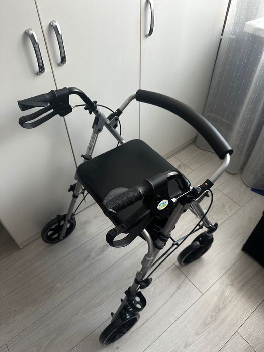 Balkonik/ chodzik/ jeździk inwalidzki