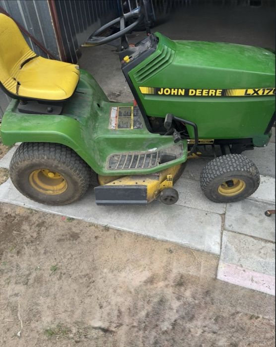 Traktorek ciągnik kosiarka John Deere LX 176 silnik Kawasaki