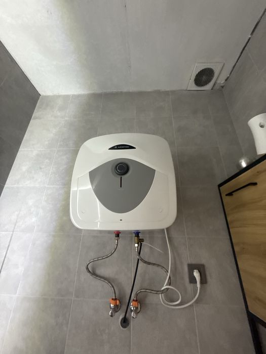 Бойлер арістон 30 л