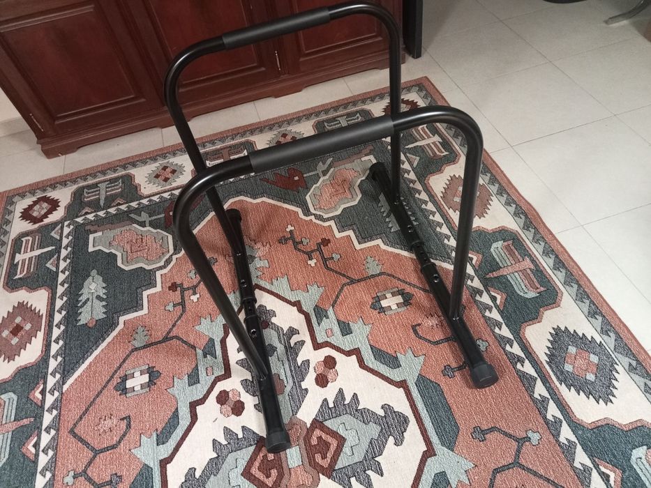 Parallel bars / dip bars502584900384860161
