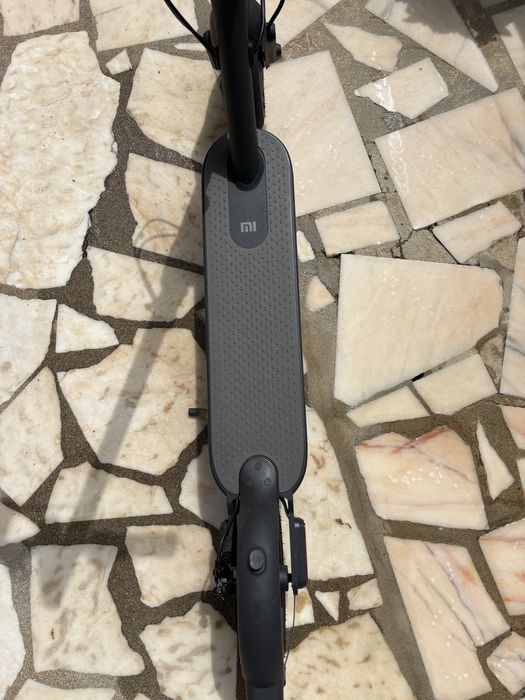 Trotinete Xiaomi Mi Electric Scooter Essential