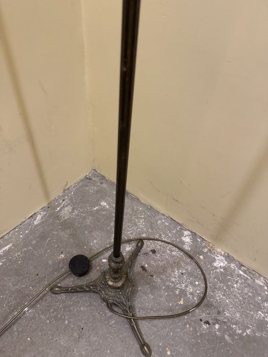 Stara lampa mosiężna