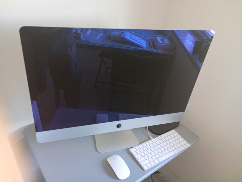 iMac os Catalina super ecrã 27 polegadas ou troca por iPhone  em bom estado a partir do 13