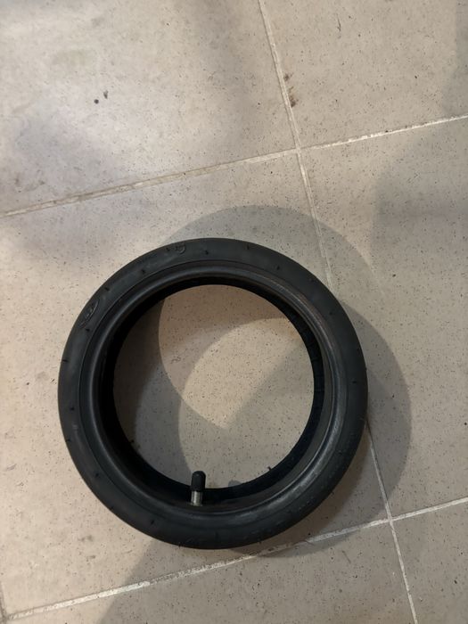 Opona z dętka  do hulajnogi elektrycznej 8,5x2