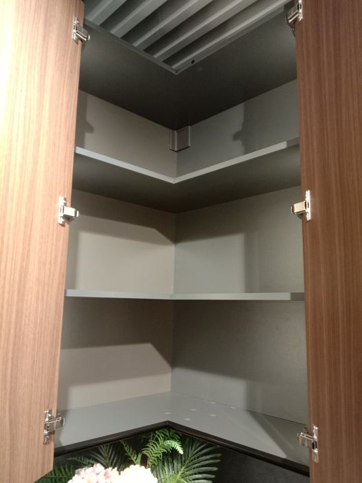 Кухни, меблі, шафи