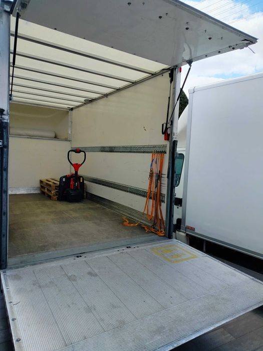 Usługi Transportowe