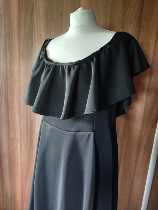 Nowa sukienka boohoo rozmiar 48