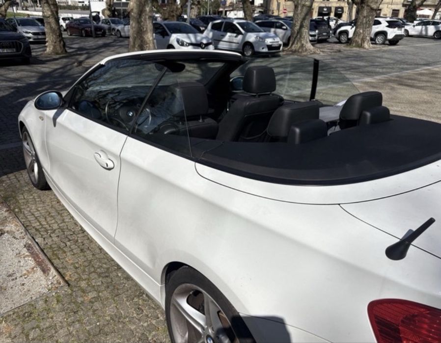 BMW 118i Cabrio - 2009 135.000kms