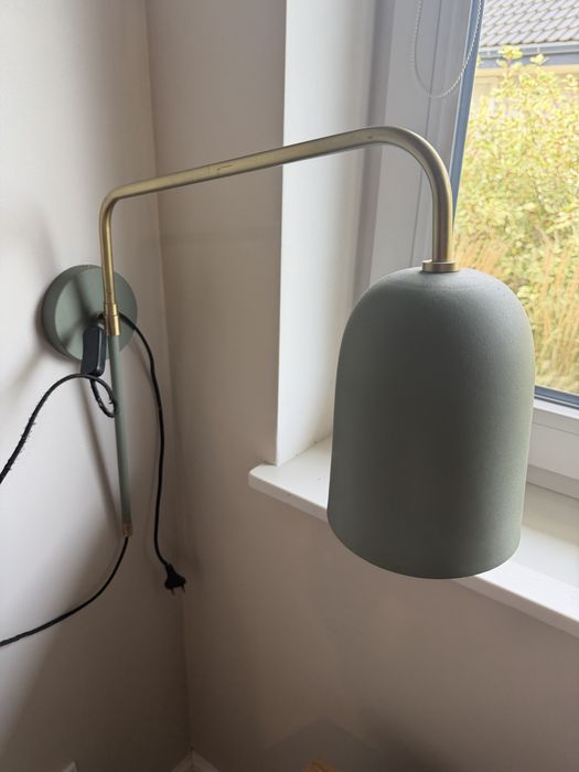 Lampa ścienna piękna lampka szałwia