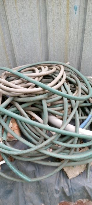 Куски шланга поливочные200грн,за все.