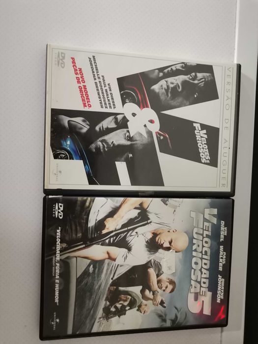 Vendo filmes em DVD 2