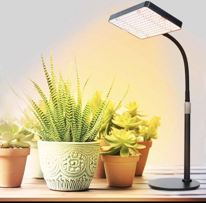 FRGROW Лампа для рослин LED, повний спектр з UV-IR, 208 діодів, 2000 л