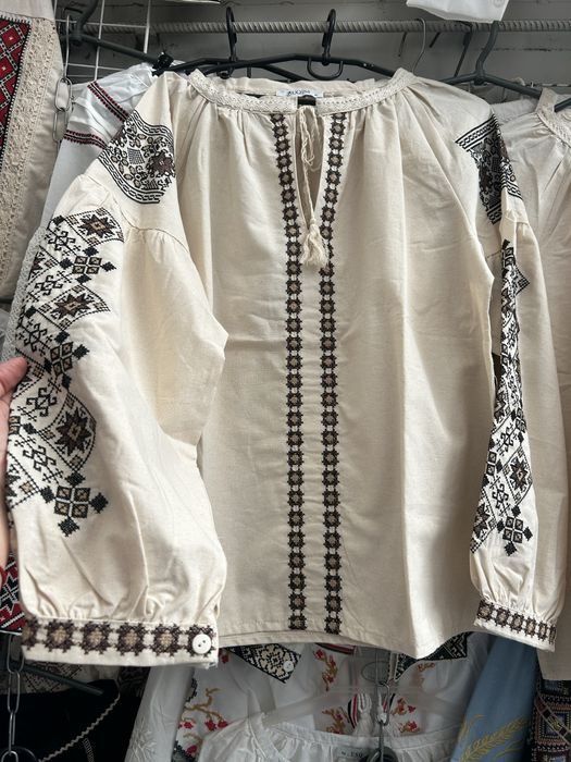 Жіноча вишиванка, вишита сорочка, блуза
