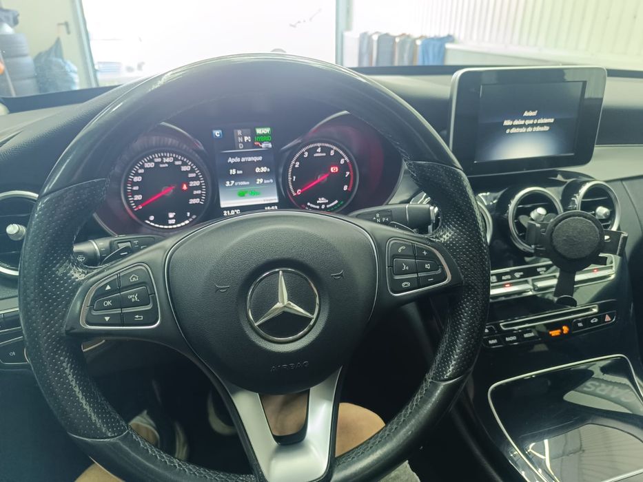 Mercedes-Benz c350e hybrid plug-In