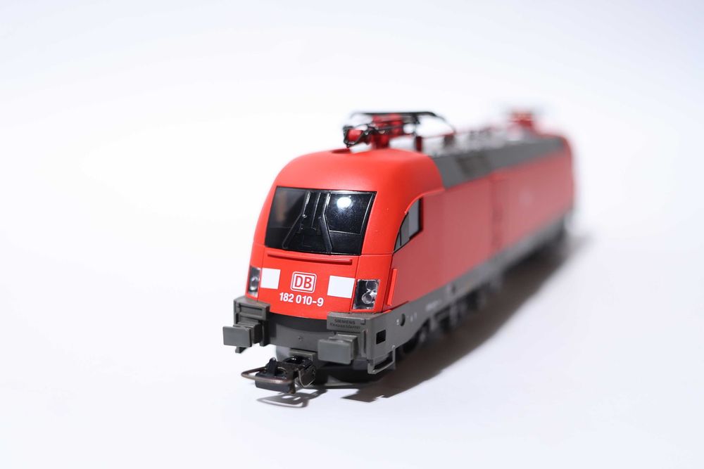 Piko BR 182 «Taurus»