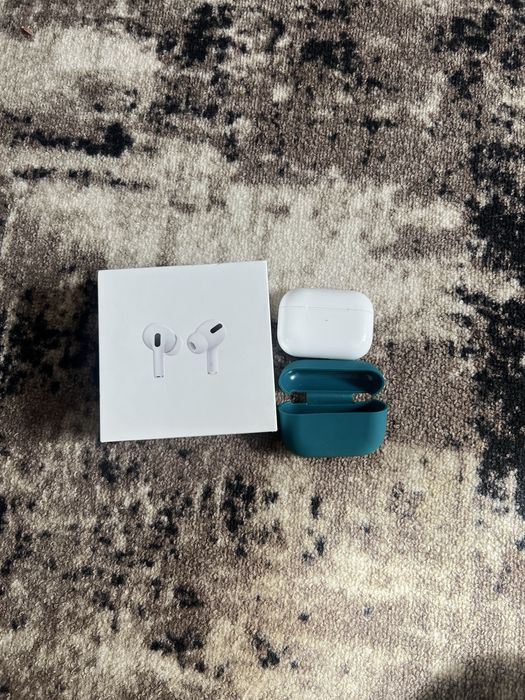 Продам оригінальні AirPods Pro 1