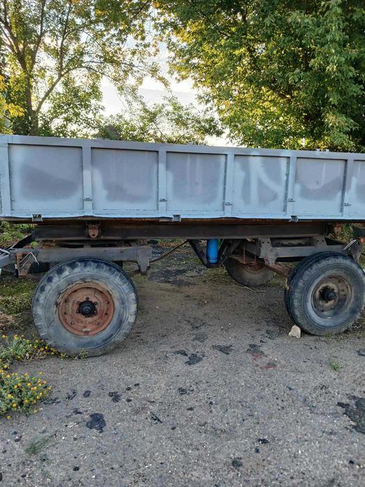 Продаю тракторний причіп