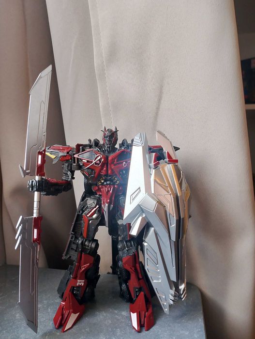 Baiwei Supreme Leader Transformers Sentinel Prime