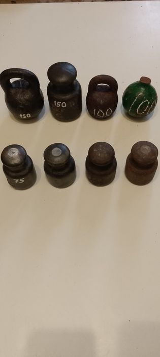 Гиря вагова  1 кг і 2 кг.