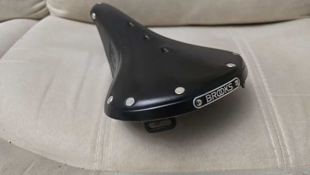 Siodełko Brooks B17 nowe czarne