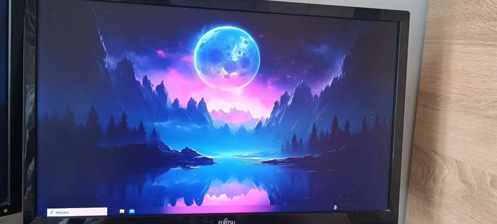 Na Sprzedaż 2 monitory 100% sprawne