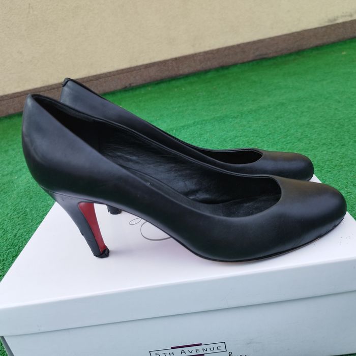 Czarne skórzane szpilki 5th Avenue