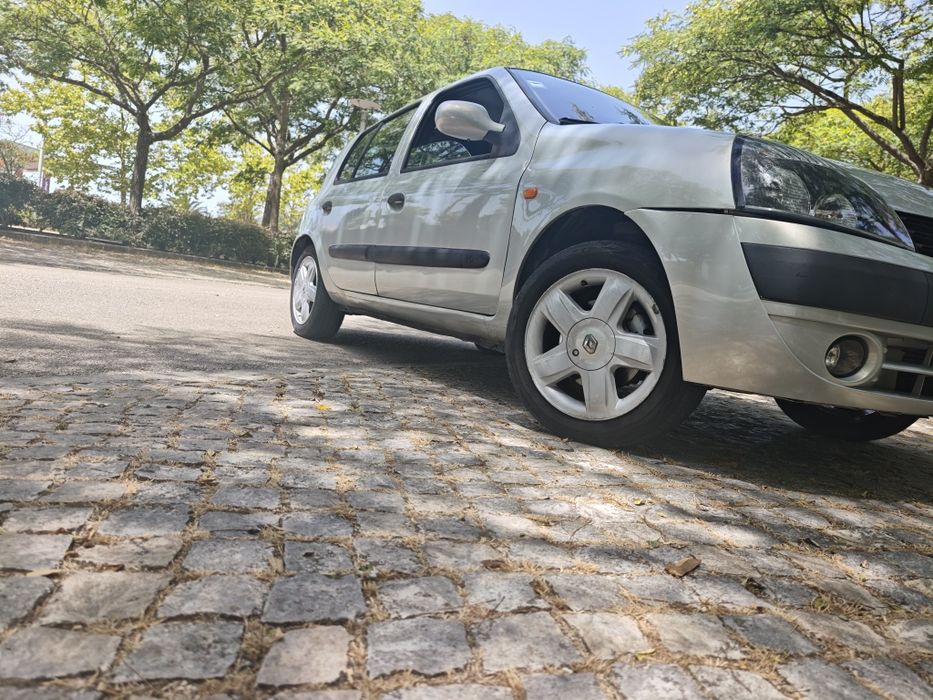Renault Clio 1.2 16v versão Billabong