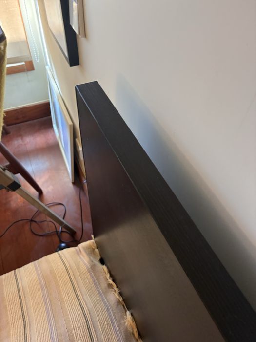 Cama IKEA com estrado e colchão