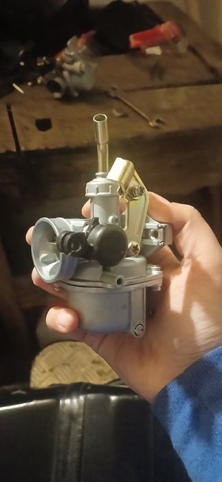 В продажі карбюратор pz 19
