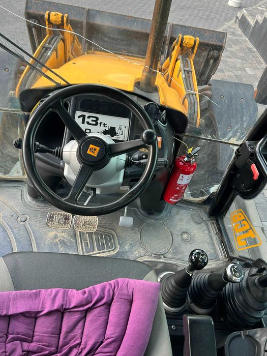 Продам JCB 4CX Sitemaster 2008 року