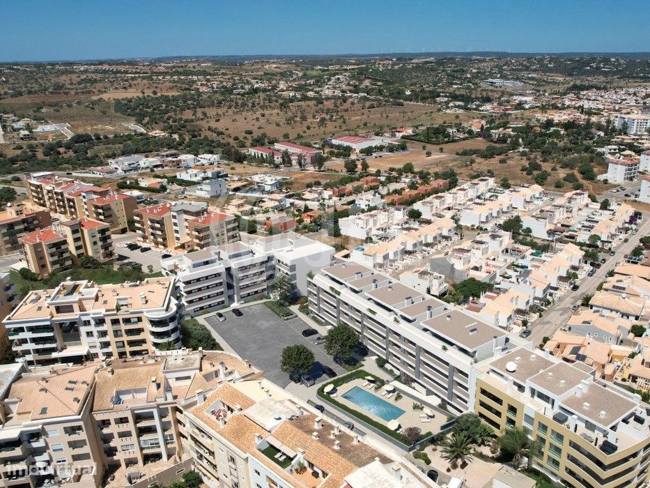 Apartamento T1+1 com estacionamento, no DUMUS, Lagos, Algarve