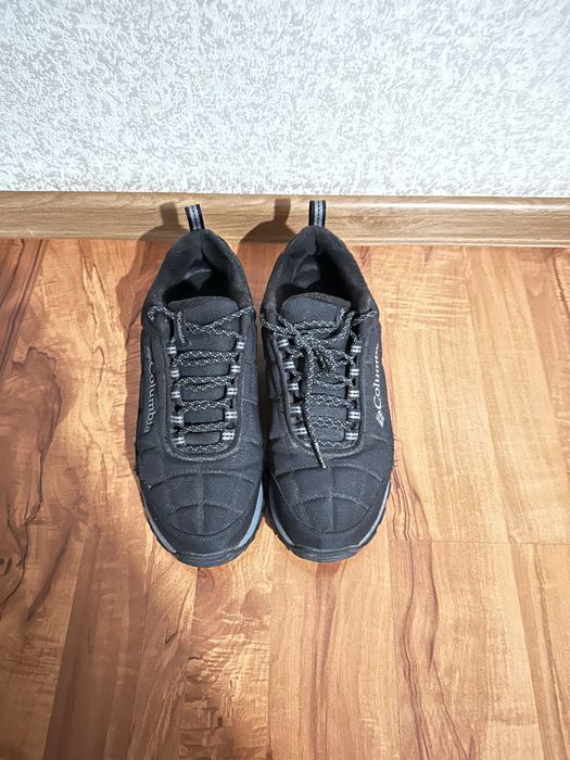 Кроссовки зимние