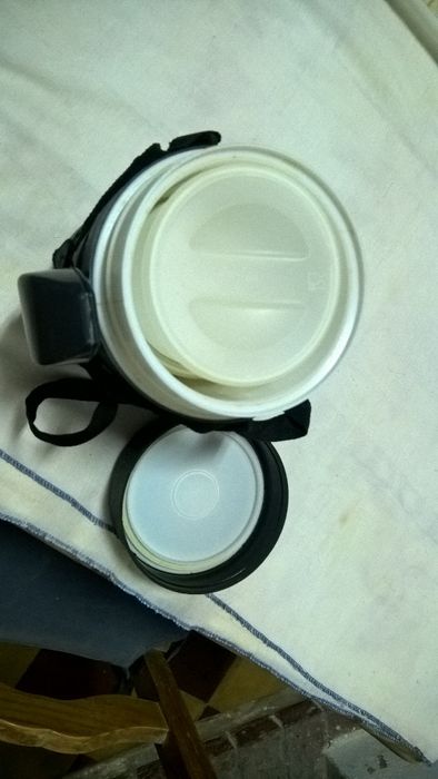 Termo com 3 caixas e talheres