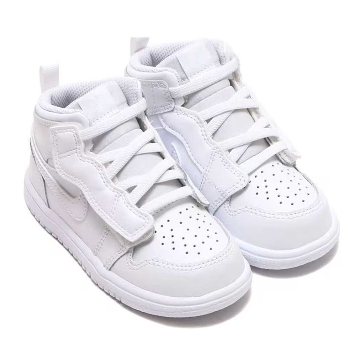 Шкіряні кросівки Nike Air Jordan 1 Mid, оригінал, р-р 27 уст 17 см