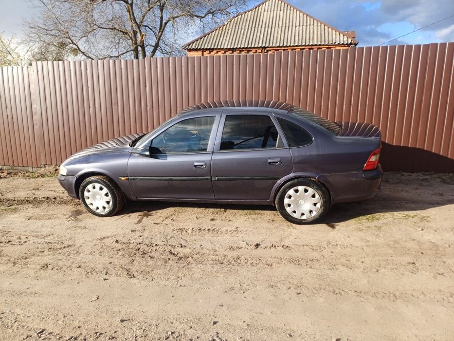 Продам Opel Vectra B 2.0 16v газ 4 с переоформлением