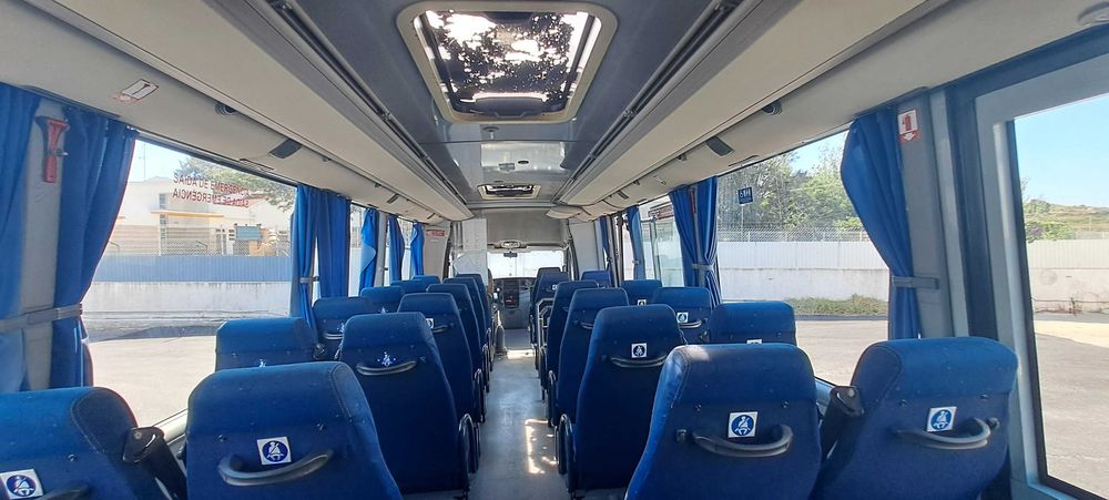 Autocarro IVECO 30 passageiros