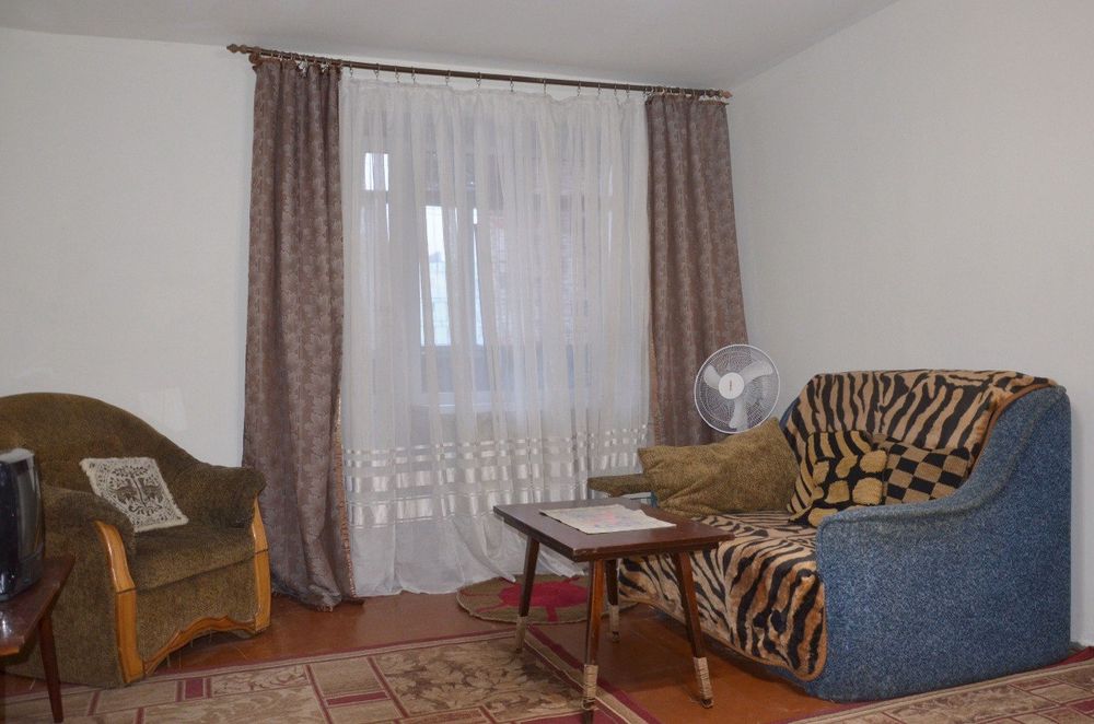 1 ком. квартира на Солнечном посуточно , почасово.