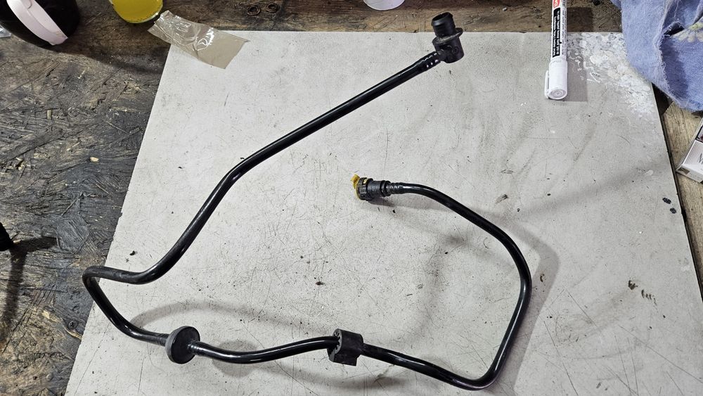 Przewód podcisnienia z18xer 1.8 140km opel vectra c signum