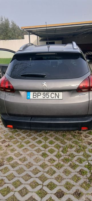 Peugeot 2008 1.2  puretech allure