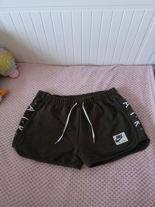 Shorty sportowe Nike Air