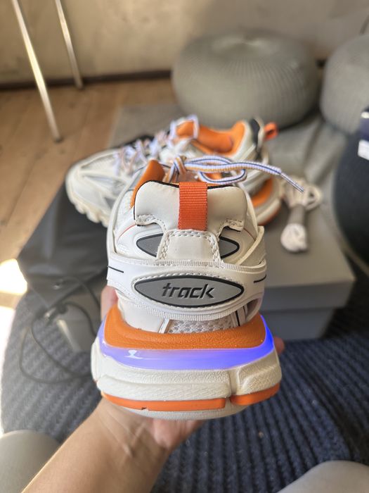 Tenis Balenciaga TrackLed