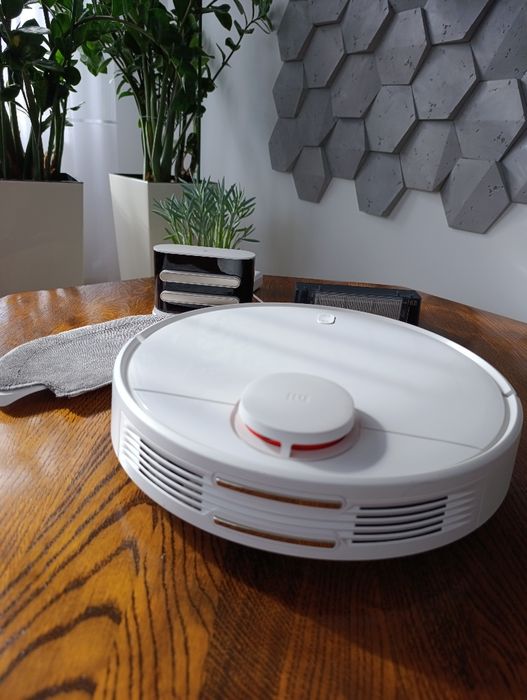 Mi Robot Vacuum Mop Pro