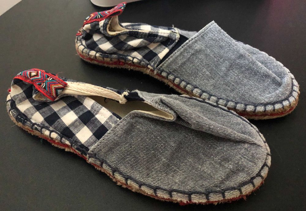 Mocassins, n.º 33, como novos. Portes grátis!