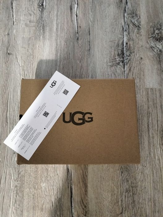 Kapcie UGG - Nowe z pudełkiem