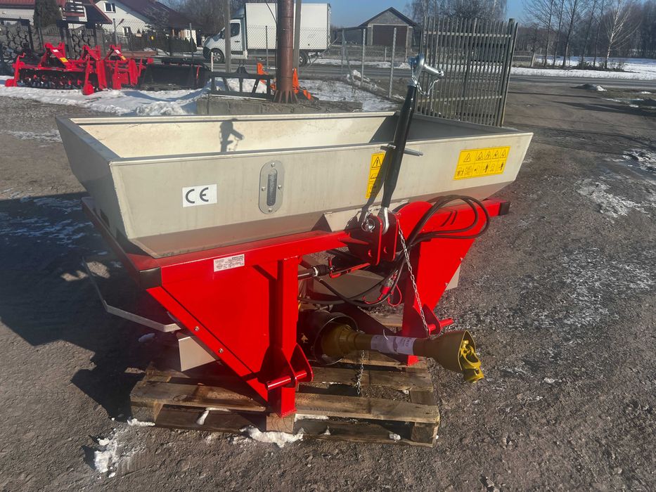 Wał WOM do rozsiewacz nawozów dwu tarczowy / talerzowy/ 600/800/1200kg