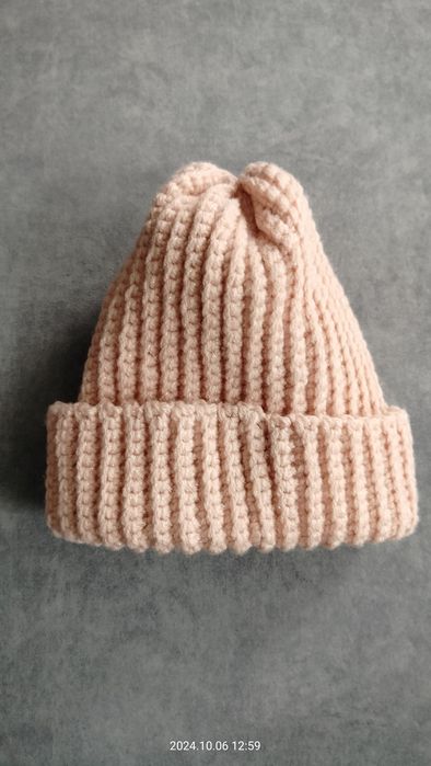 Ciepła czapka handmade z błyskiem