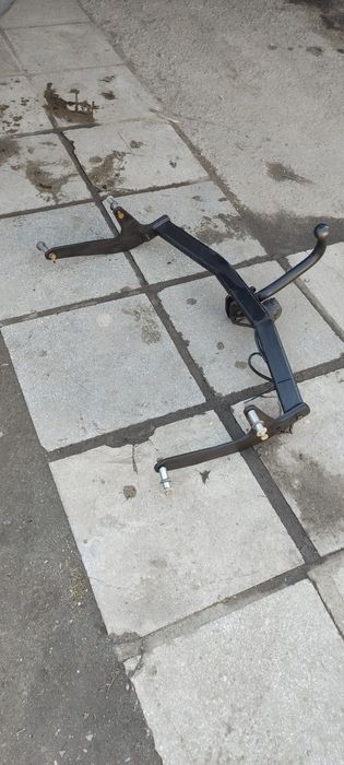 Продам фаркоп Renault Logan MCV Dacia Logan MCV