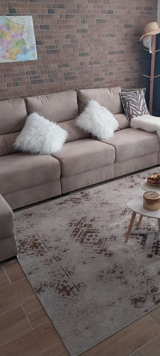 Sofa com chaise longue