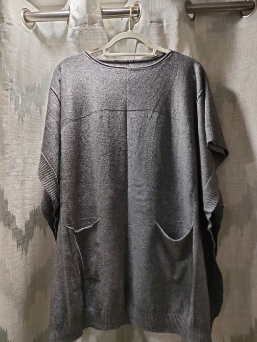 Túnica de malha cinza
