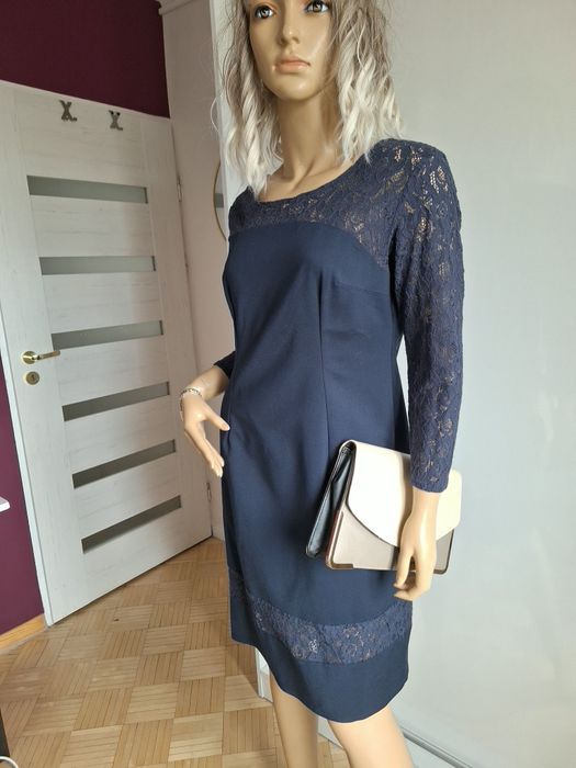 Sukienka granatowa basic prosta z rękawem